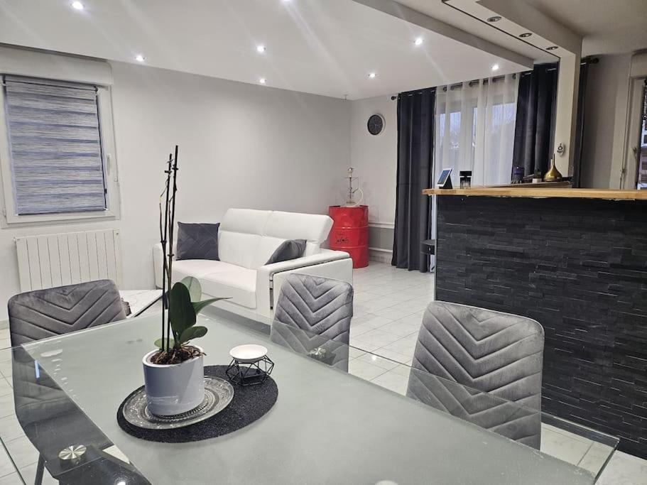 Appartement Cluses Bagian luar foto